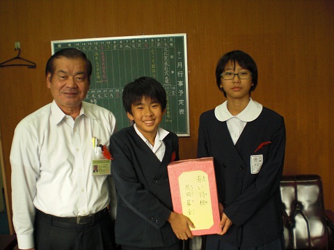名瀬小学校2012